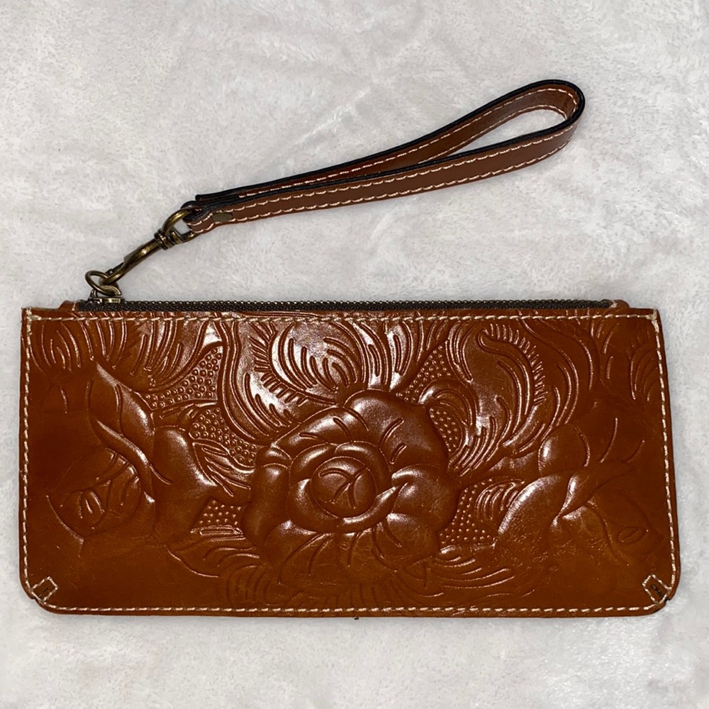 Patricia Nash wristlet